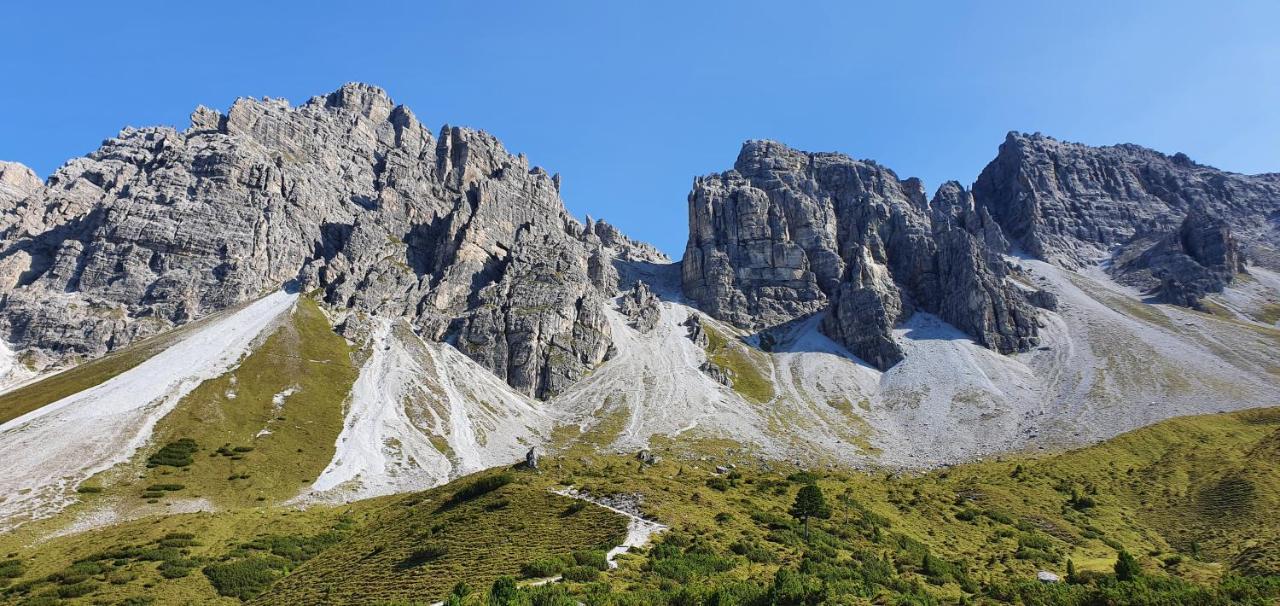 Gaestehaus Landhaus Tyrol Грис-им-Зельрайн Экстерьер фото