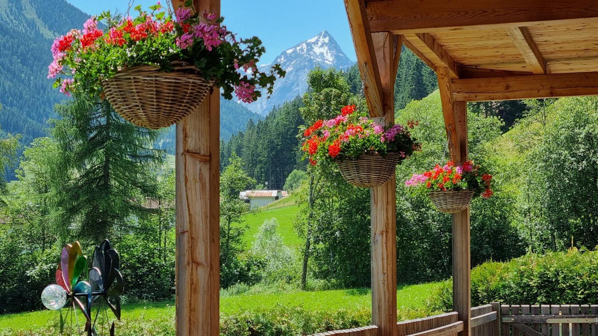 Gaestehaus Landhaus Tyrol Грис-им-Зельрайн Экстерьер фото
